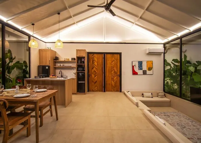 Jan 3 - Brand New Stylish 2br In The Heart Of